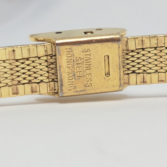 Vintage Prestige by Waltham Quartz Watch Gold Tone Green Dial Rhinestone Bezel - Picture 7 of 7